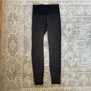Lululemon - 4 - NWOT - legging